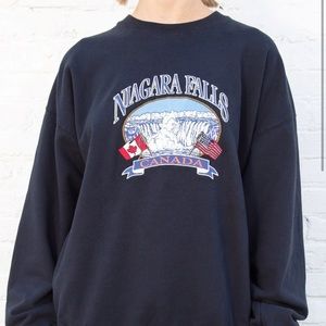 brandy melville crewneck hoodie